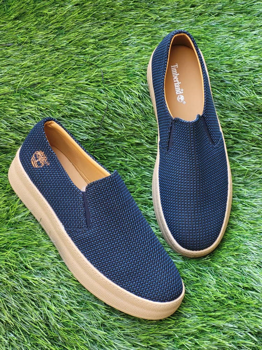 Chaussures Simples & Confortables – L’Essentiel au Quotidien
